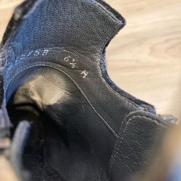 Rare Stuart Weitzman Ankle Boots - Picture 11 of 12